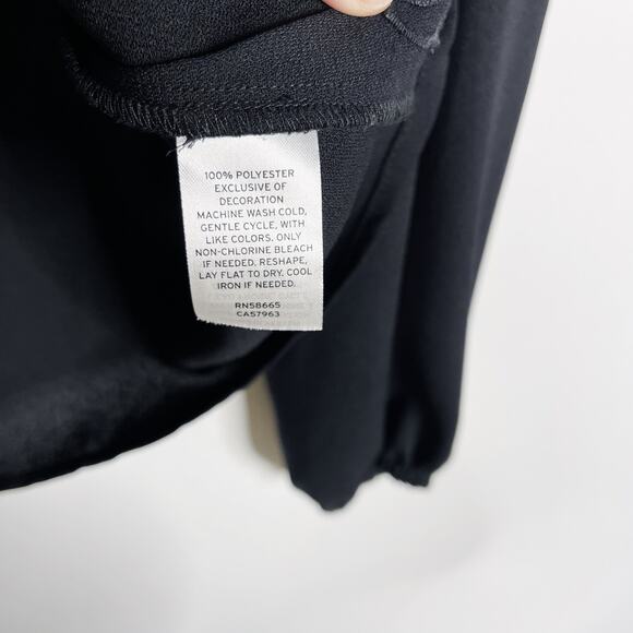 Halogen Medium M Black Eyelet Ruffle Yoke Detail Long Sleeve Blouse Top Peasant - Picture 7 of 8